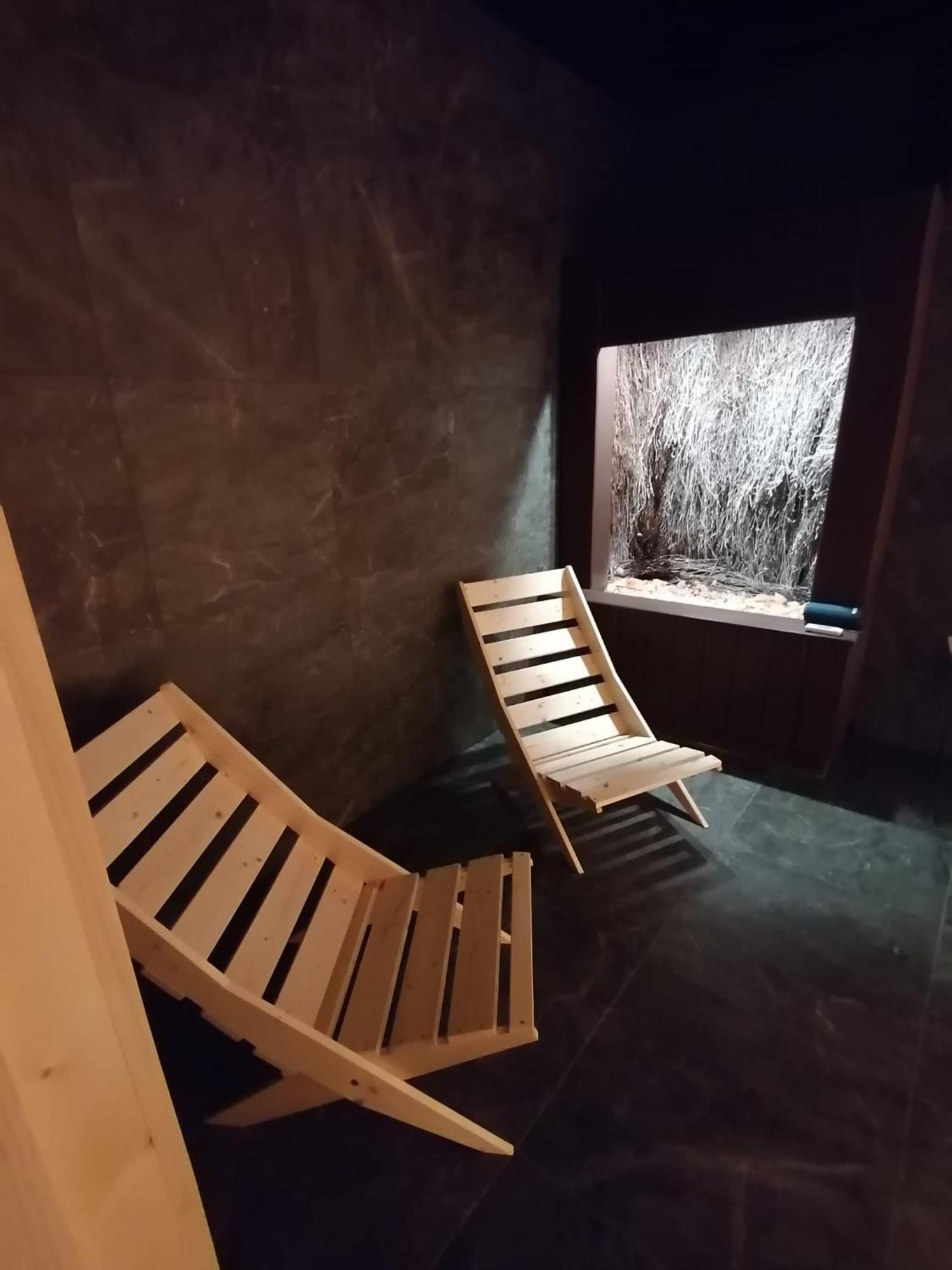 Luna Apartzakop *